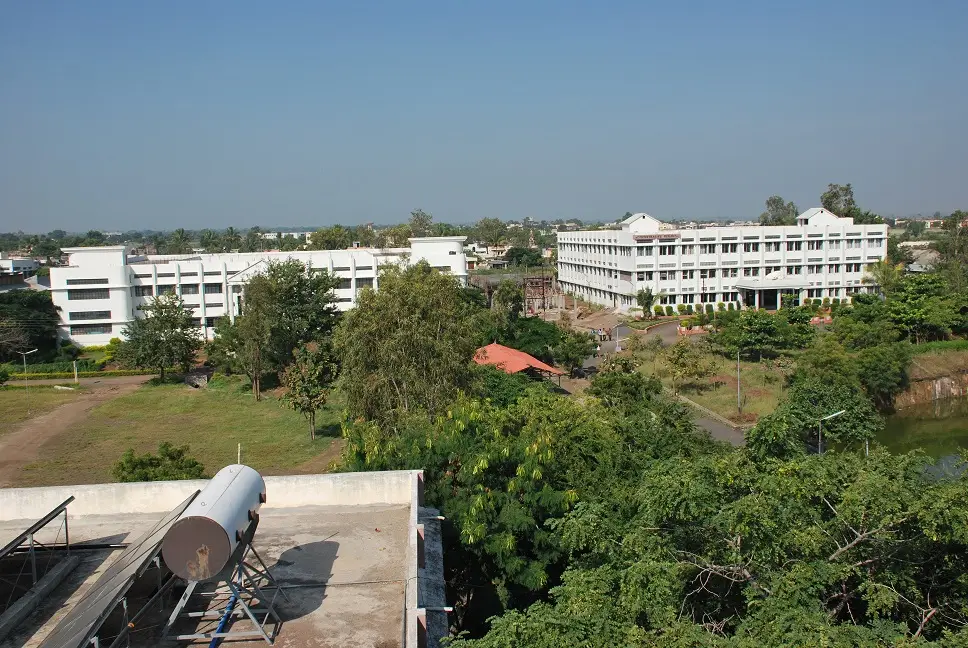 College of Engineering, Ambajogai: campus photo 2
