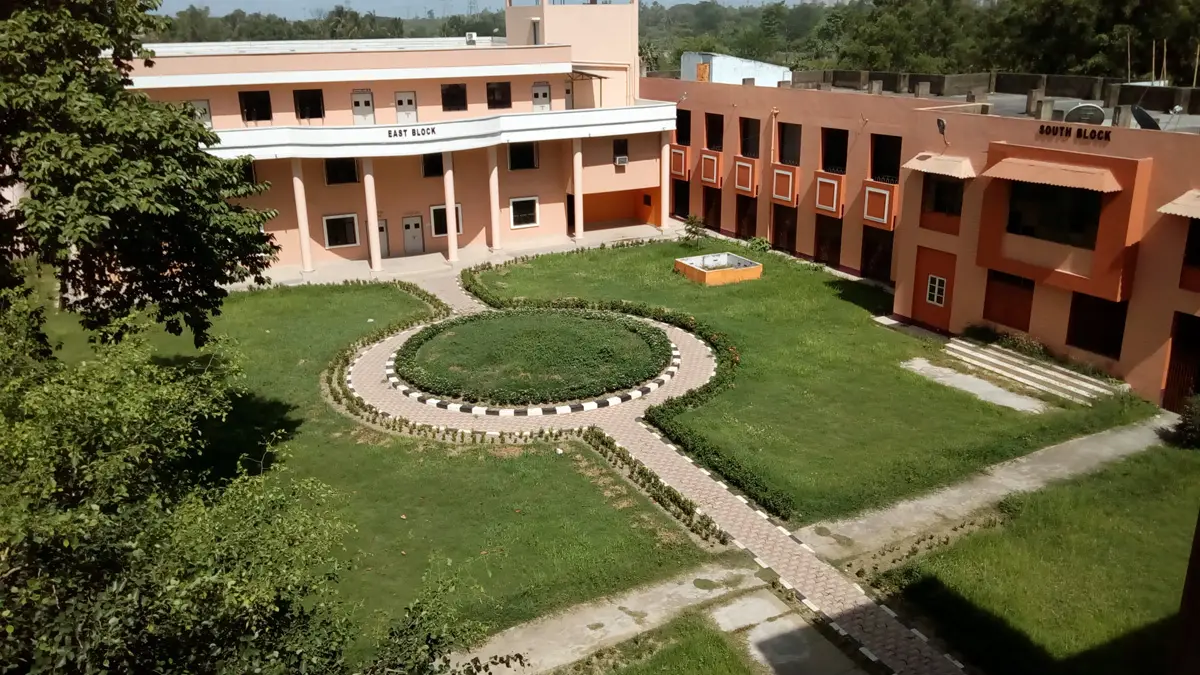 College of Engineering and Management, Kapurthala: campus photo 2