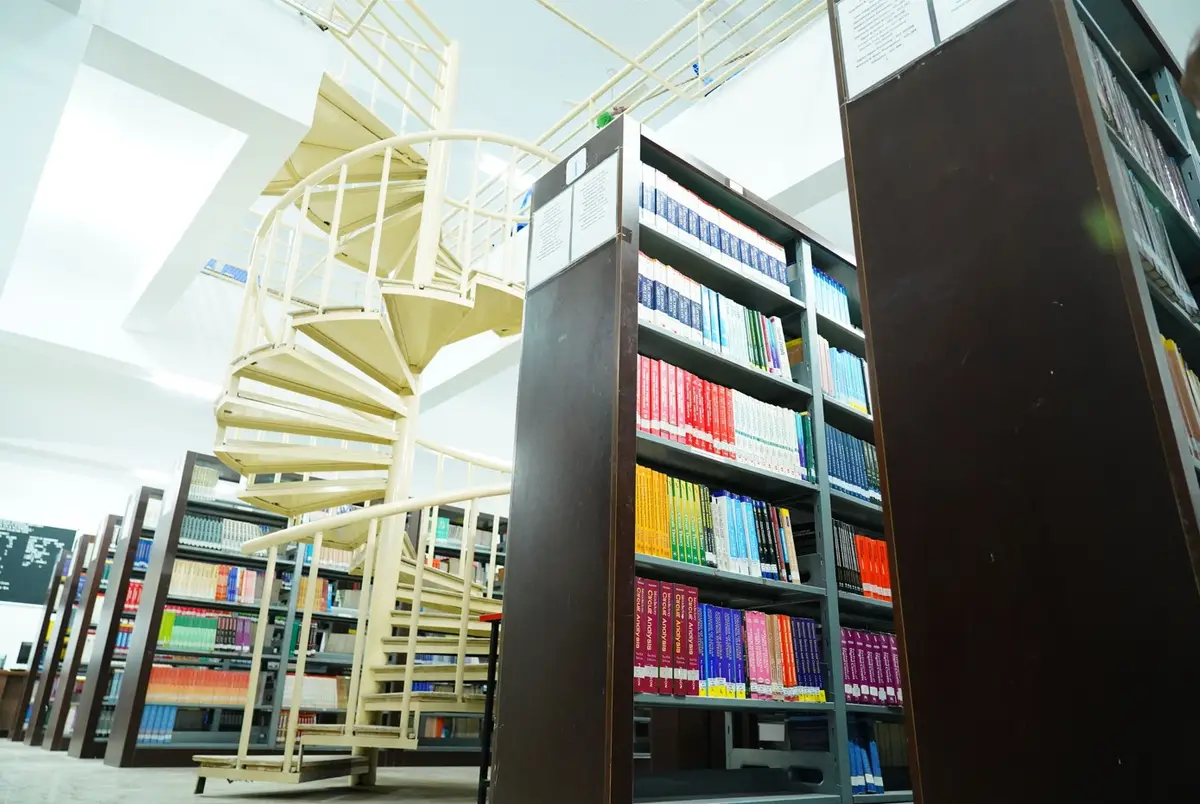 College of Engineering, Hon. Shree Babanrao Pachpute Vichardhara Trust: campus photo 8