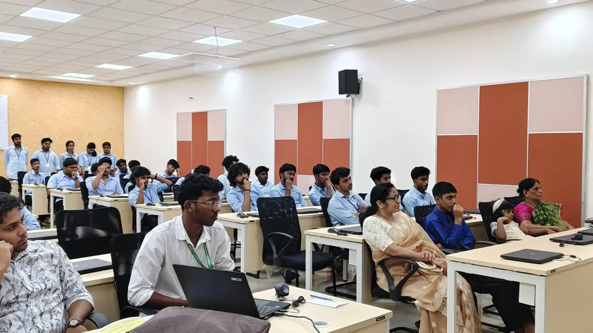 College of Engineering campus photo 4