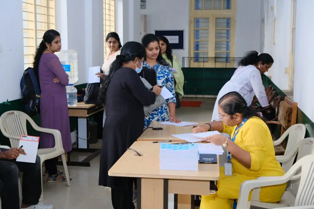 CET campus photo 1