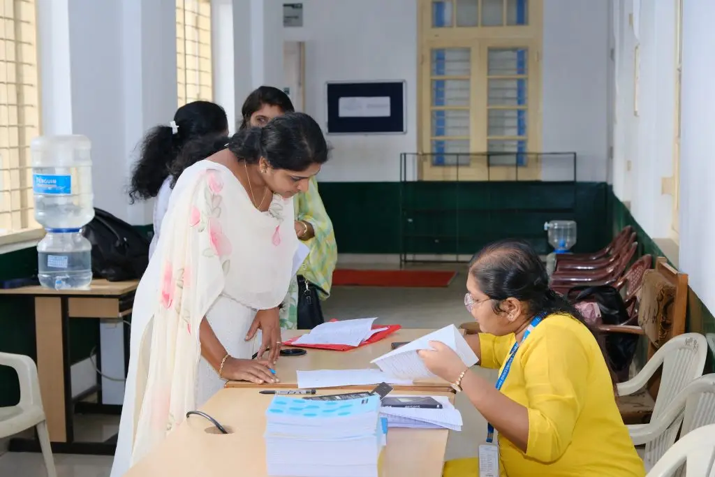 CET campus photo 3