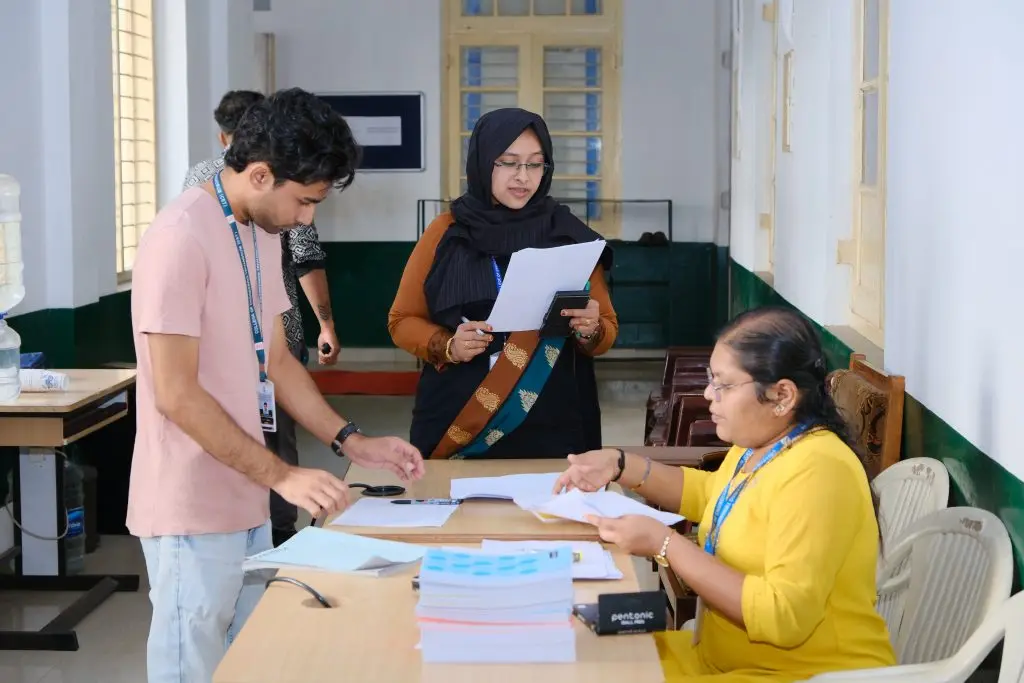 CET campus photo 5