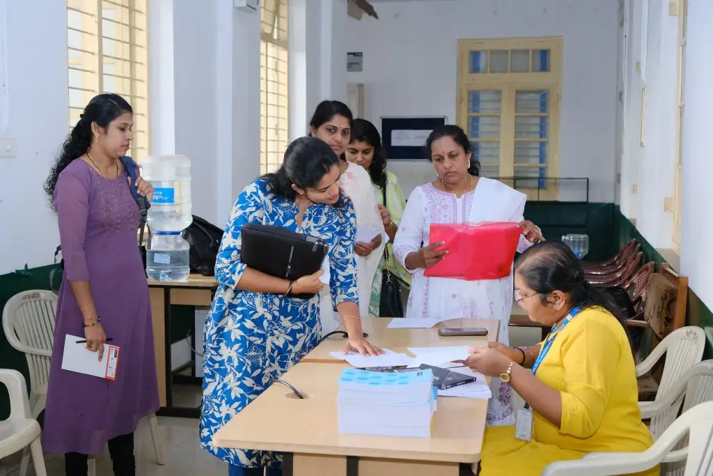 CET campus photo 2