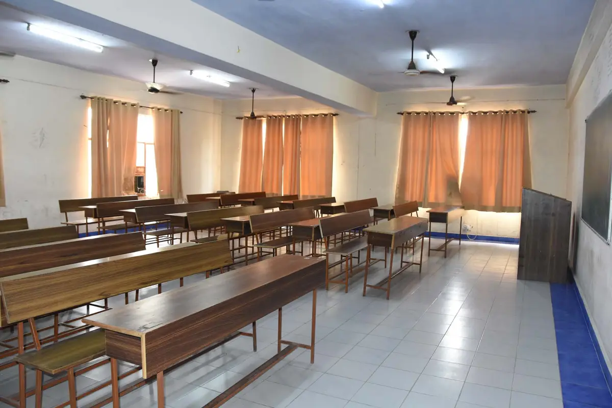 College of Pharmacy Raj Kumar Goel Institute of Technology: campus photo 3