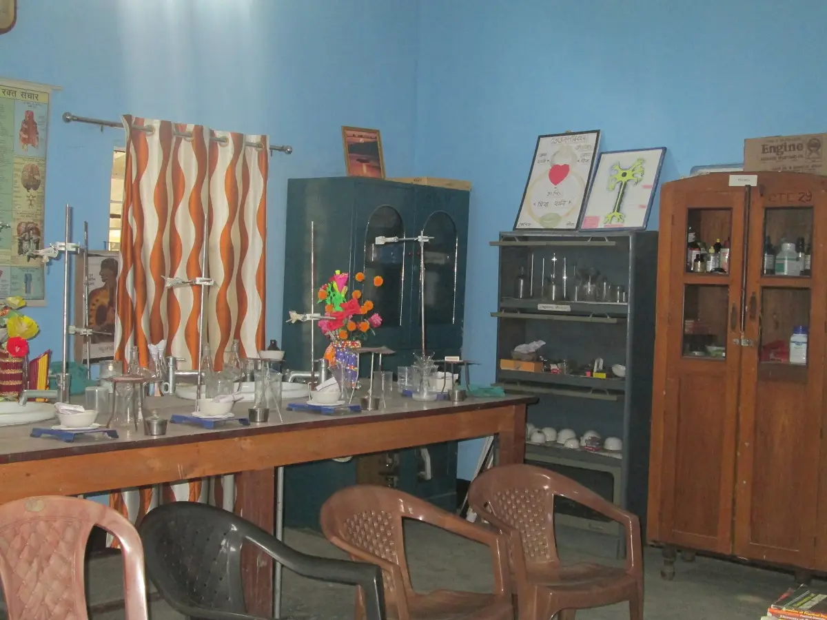 College of Teacher Education: campus photo 3