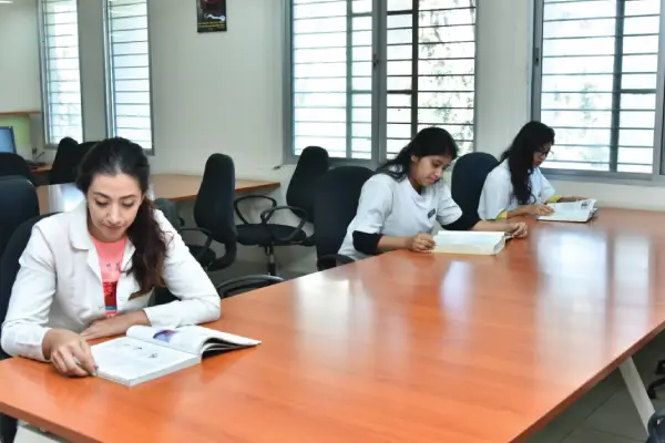 D A Pandu Memorial R V Dental College: campus photo 4