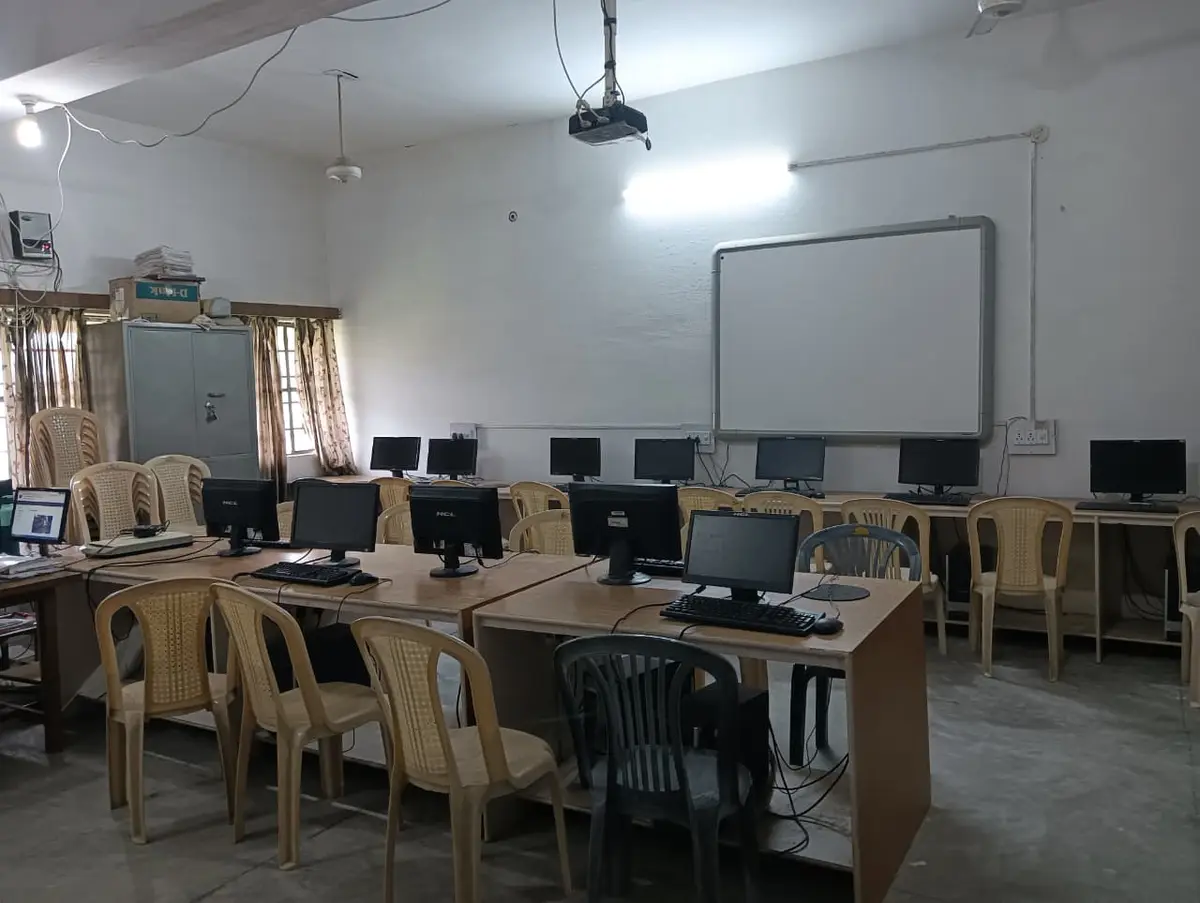 D.A.V. College: campus photo 4