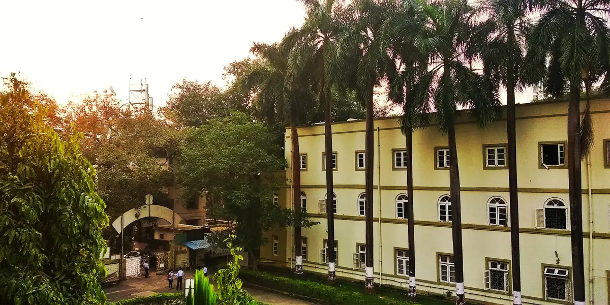DG campus photo 5