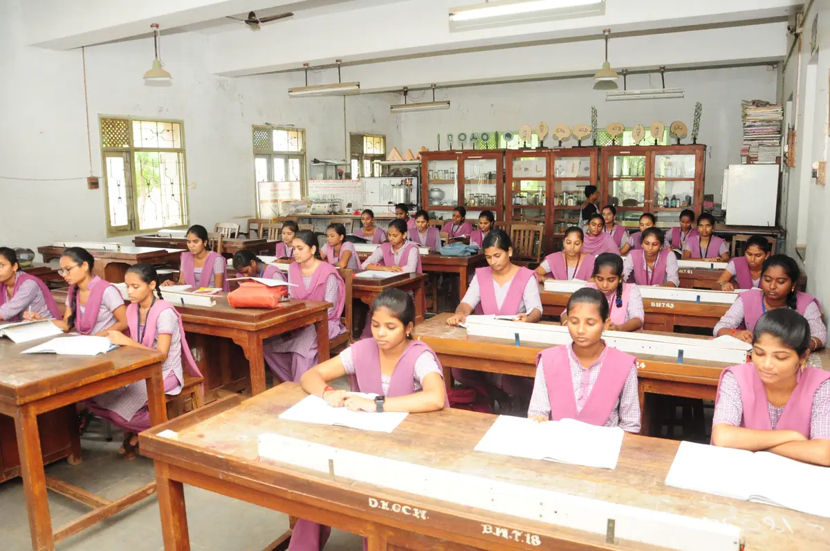 D.K. Govt. College for Women: campus photo 3