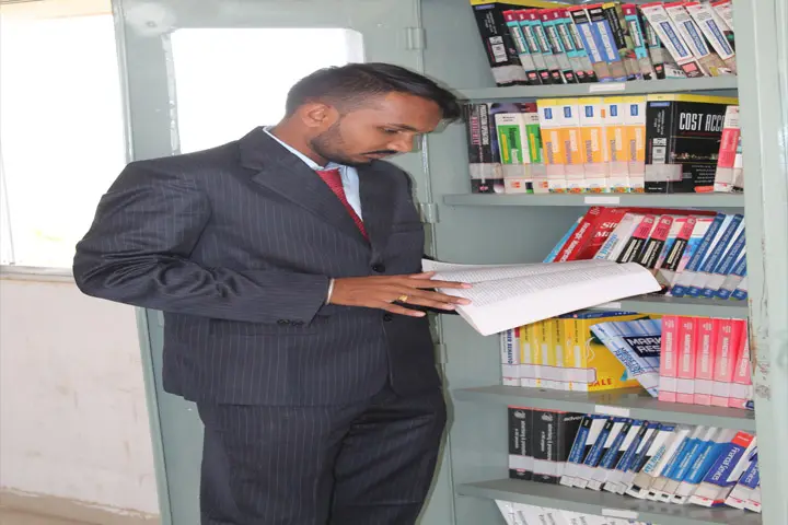 D L Patel Institute of Management Bba College campus photo 2