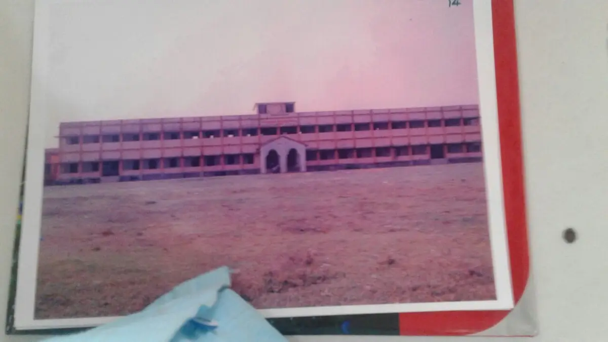 D.N.Y. College: campus photo 1