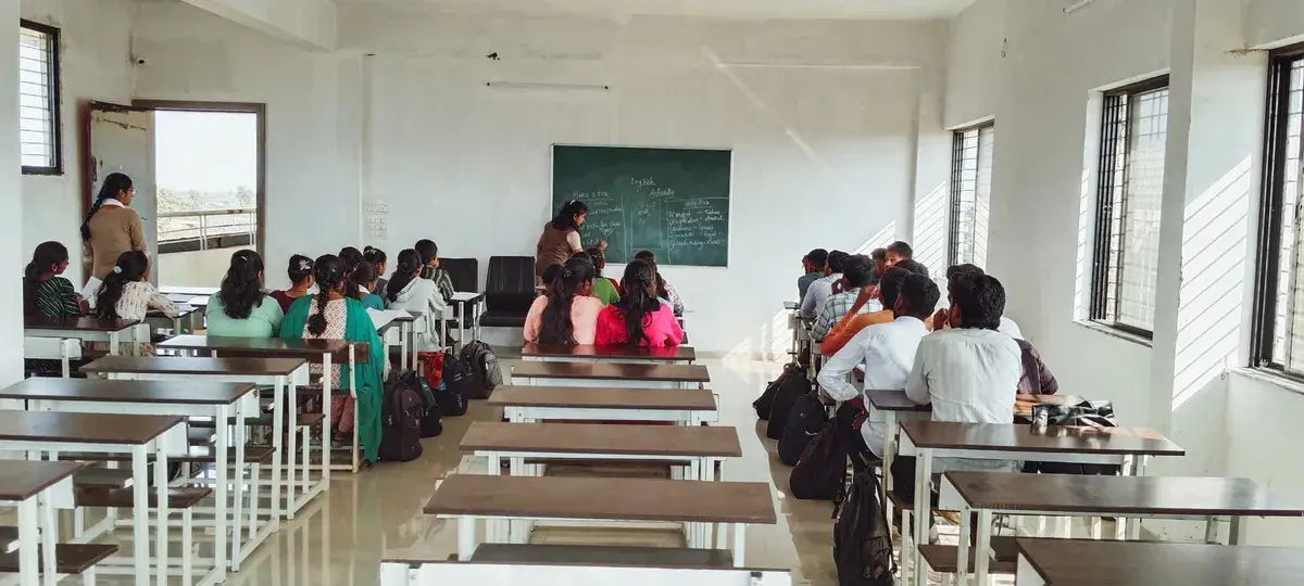 D P Kharde Navjeevan College of Pharmacy: campus photo 7