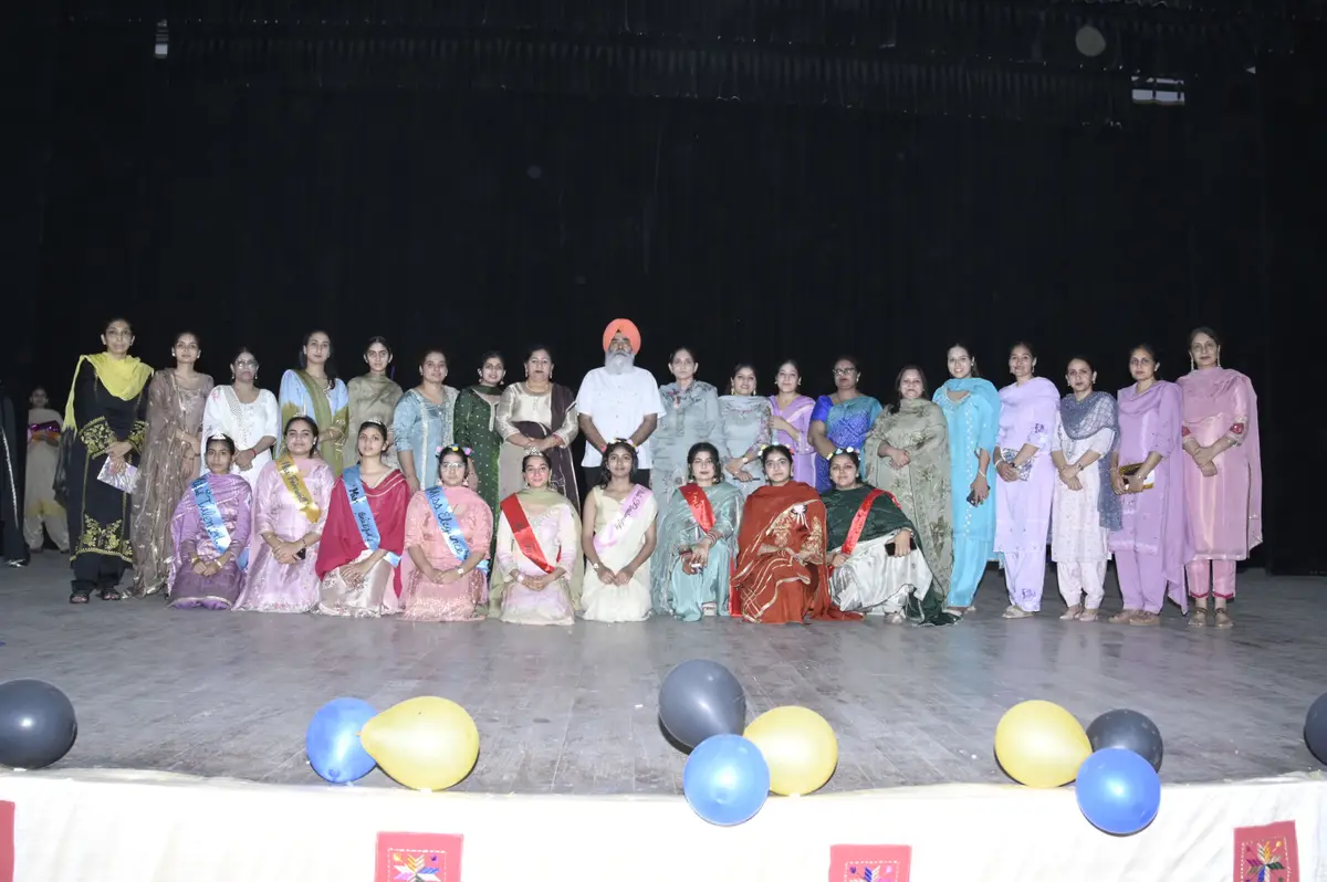 Dashmesh Girls College campus
