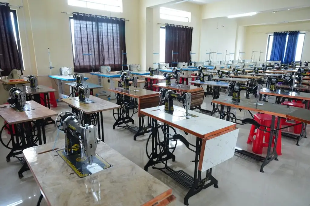 Dayanand Arts College: campus photo 6