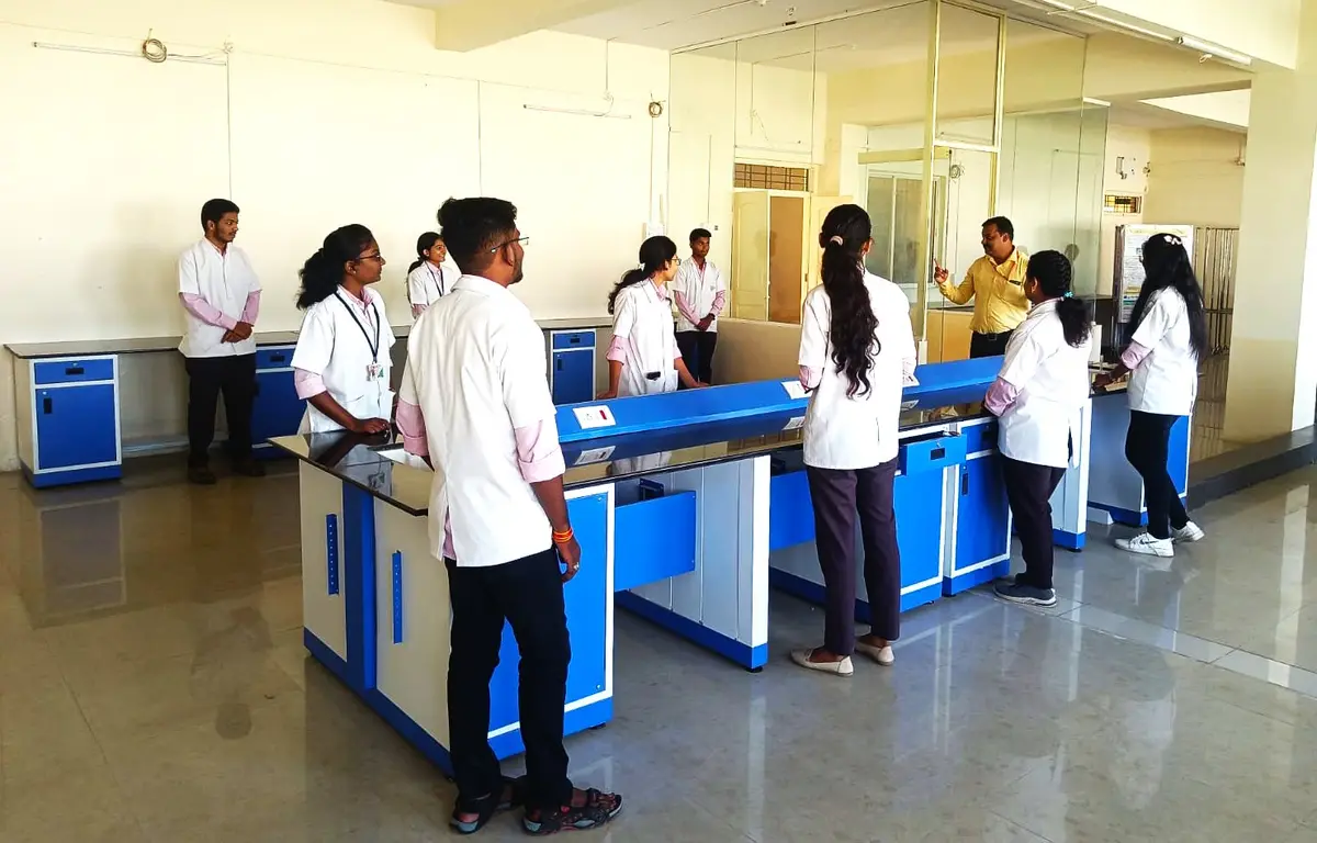 Dayanand Education Society's Dayanand College of Pharmacy: campus photo 2