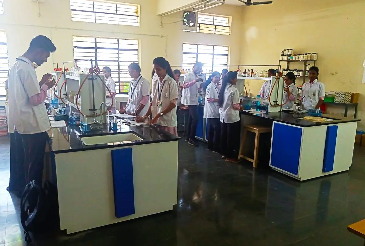 Dayanand Education Society's Dayanand College of Pharmacy: campus photo 4