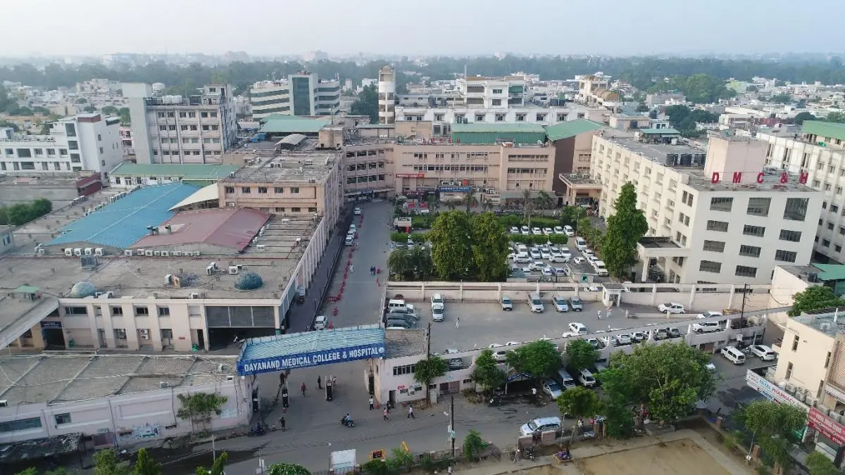 Dayanand Medical College campus photo 3