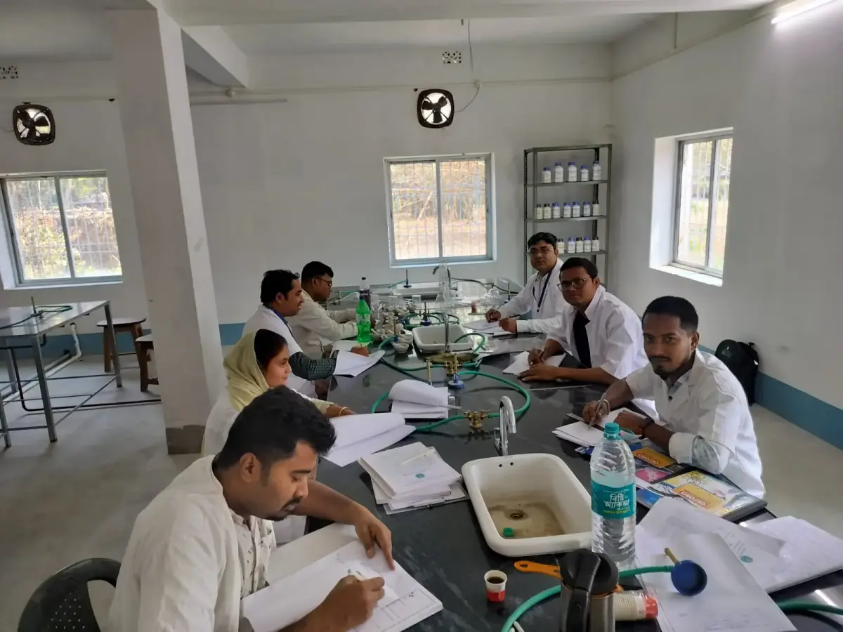 Debi College of Pharmacy: campus photo 4