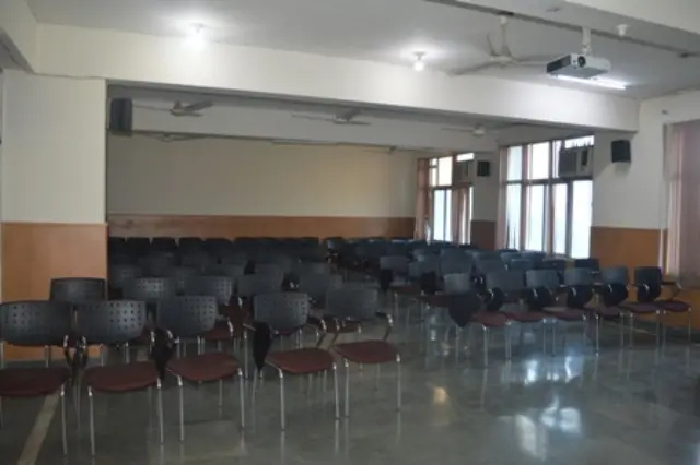 Delhi School of Professional Studies and Research, North West Delhi campus photo 4