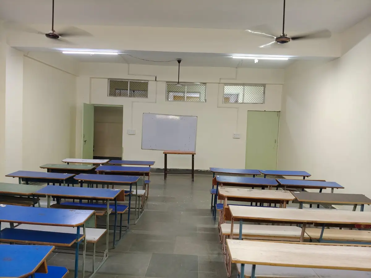 Dhirendra Mahila P.G. College: campus photo 3