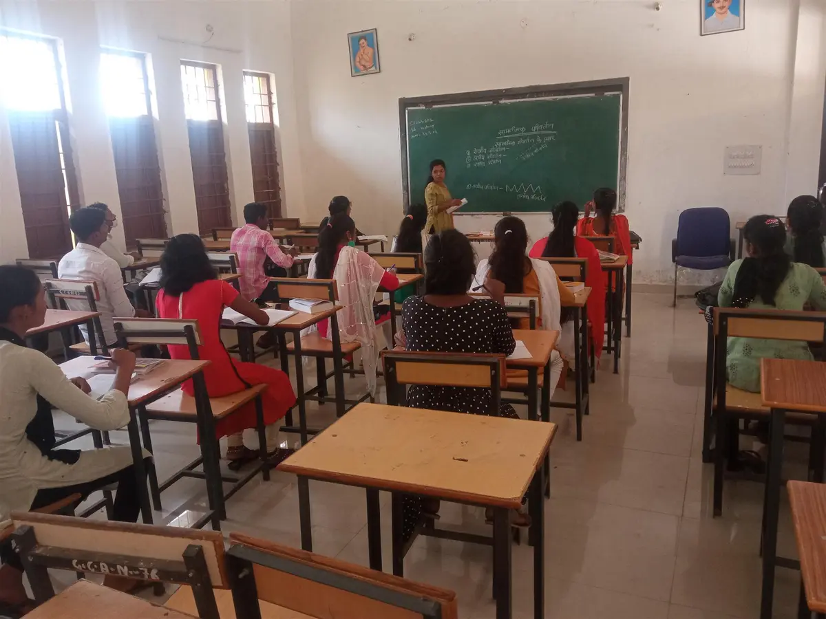 Dhurwarao Madiya Government Naveen College, Bhairamgarh: campus photo 7