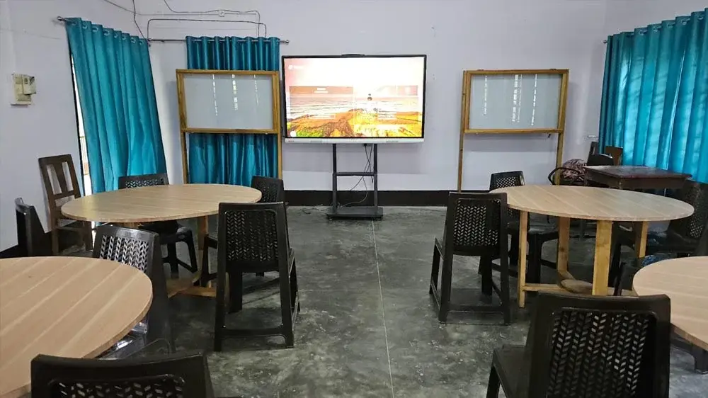 Diet Darrang: campus photo 8