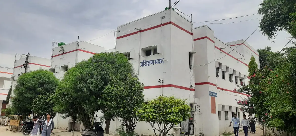District Institute of Education & Training Lakhimpur: campus photo 1