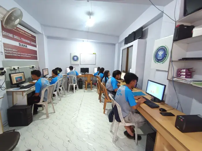 Divine Computer Center: campus photo 1