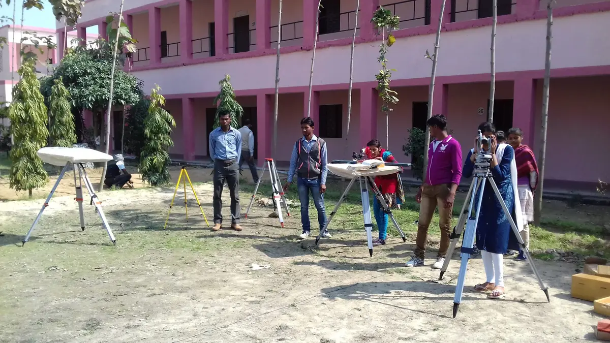 Divya Kripal Mahavidyalaya: campus photo 3