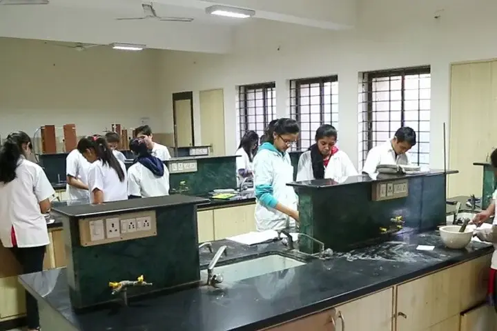 Dixit College of Law campus photo 6