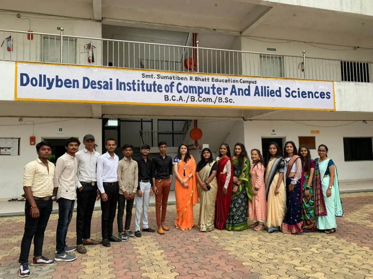 Dollyben Desai Institute of Computer and Allied Sciences: campus photo 2