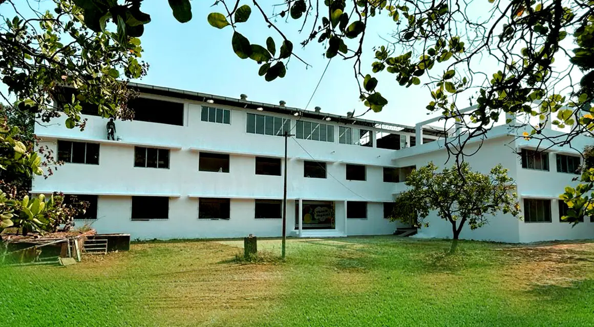 Dr B B Gaitonde Charitable Trusts B S Bandekar College of Fine Art (Applied Art) At Sawantwadi: campus photo 1