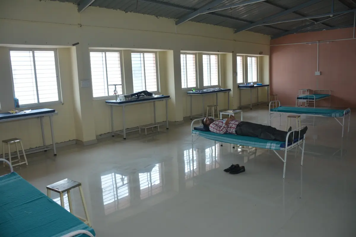 Dr B G Dere Physiotherapy College campus