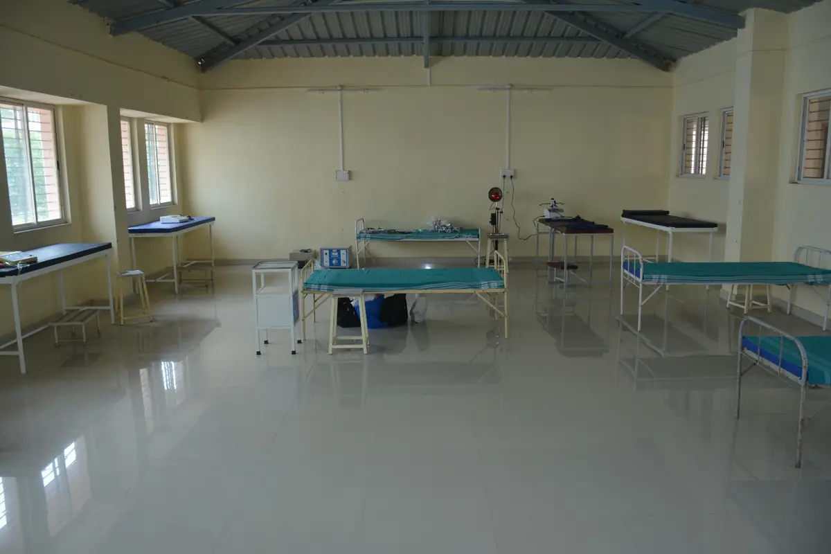 Dr B G Dere Physiotherapy College: campus photo 2