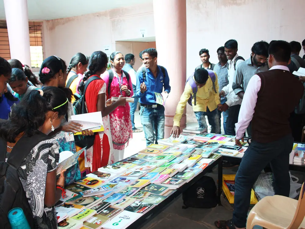 Dr. Babasaheb Ambedkar Mahavidyalaya, PETH-VADGAON: campus photo 2