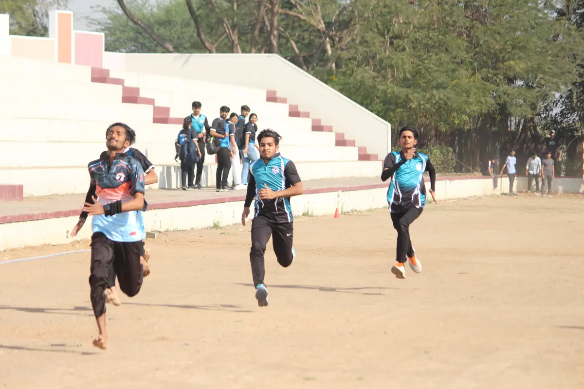 Dr Chunibhai Vallabhbhai Patel College of Pharmacy campus photo 6