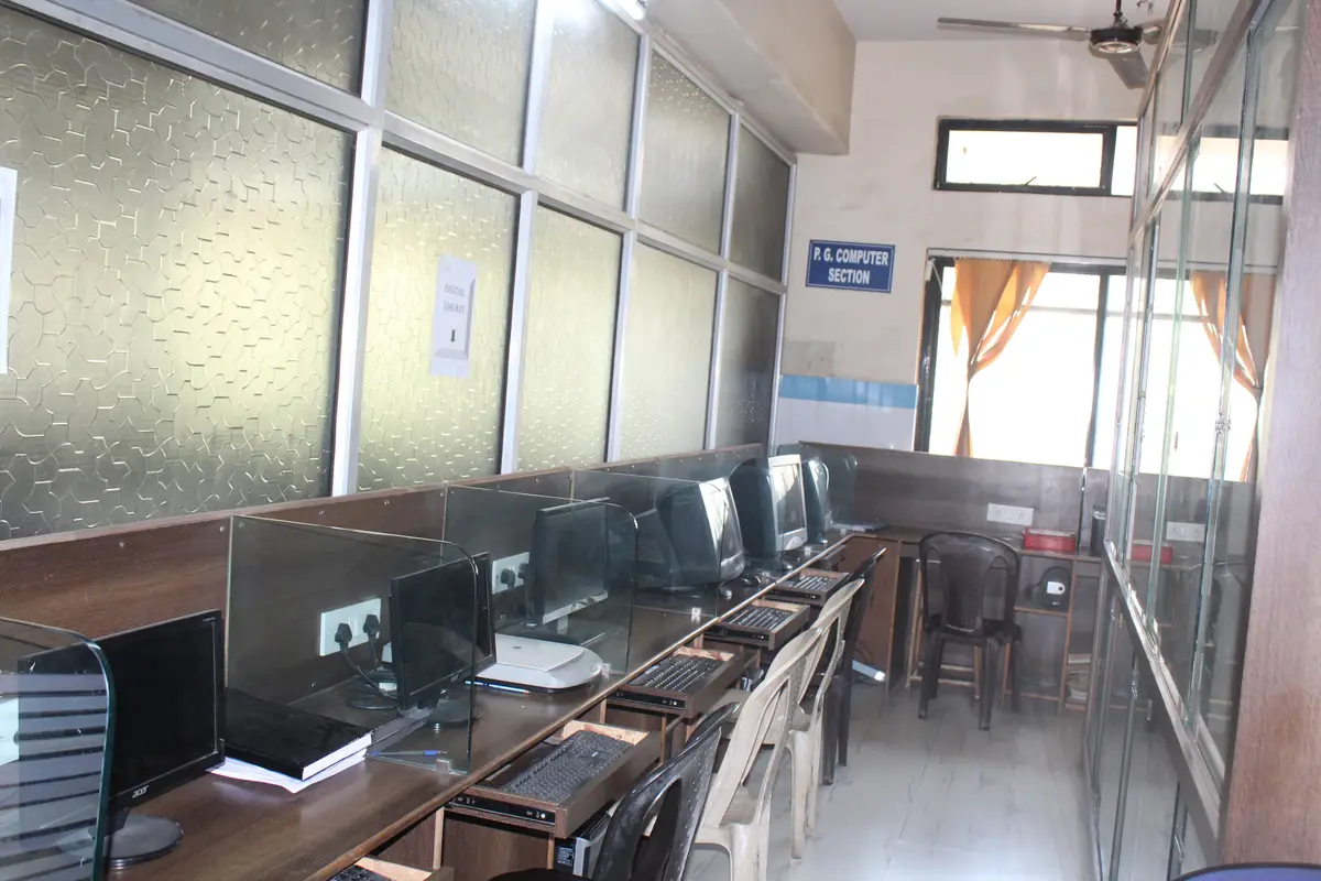 Dr. G.D. Pol Foundations, Y.M.T. Ayurvedic Medical College and Hospital: campus photo 3