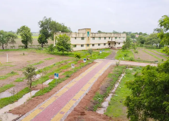 Dr. Gopalrao Khedkar Mahavidyalaya, Gadegaon Telhara. campus photo 2