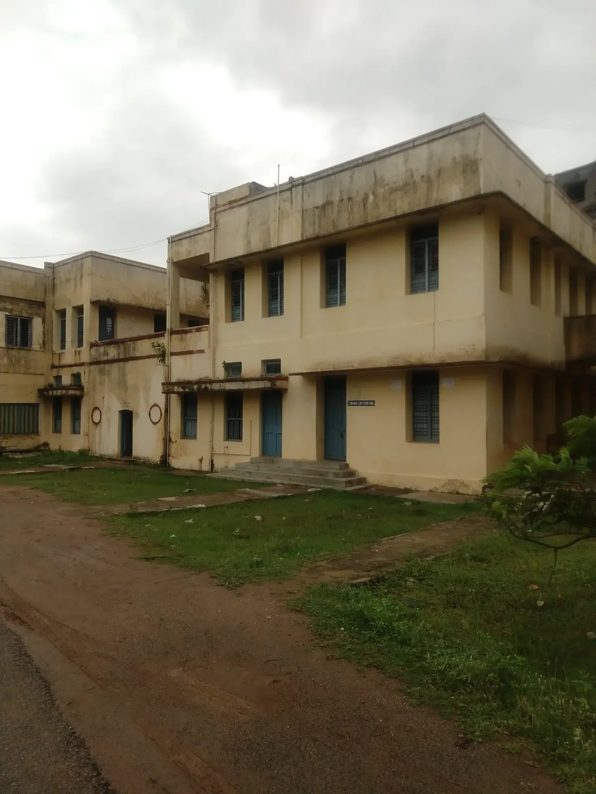 Dr Gururaju Government Homoeopathic Medical College campus photo 7