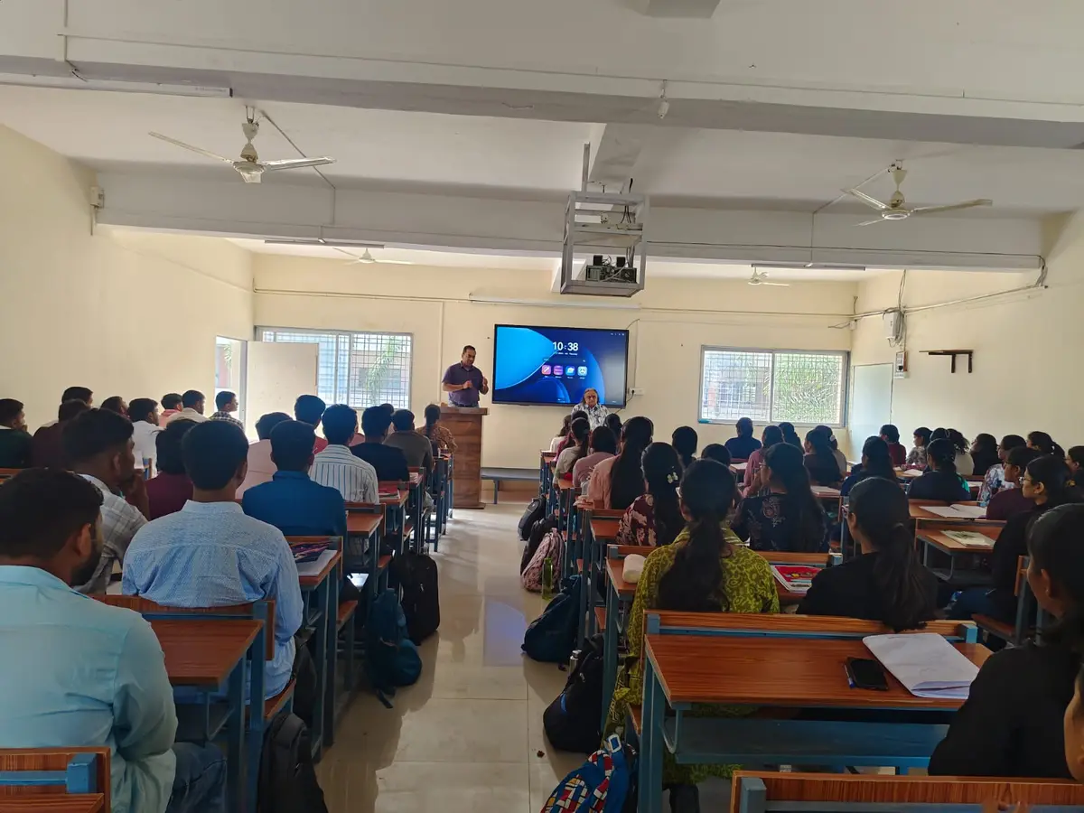 Dr N J Paulbudhe Ayurved College, Hospital and Research Center: campus photo 5