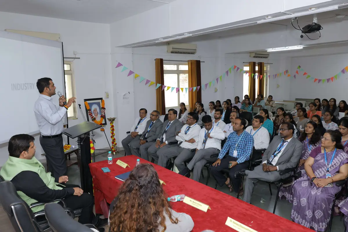 Dr. Vithalrao Vikhe Patil Foundations Institute of Business Management & Rural Development campus photo 8