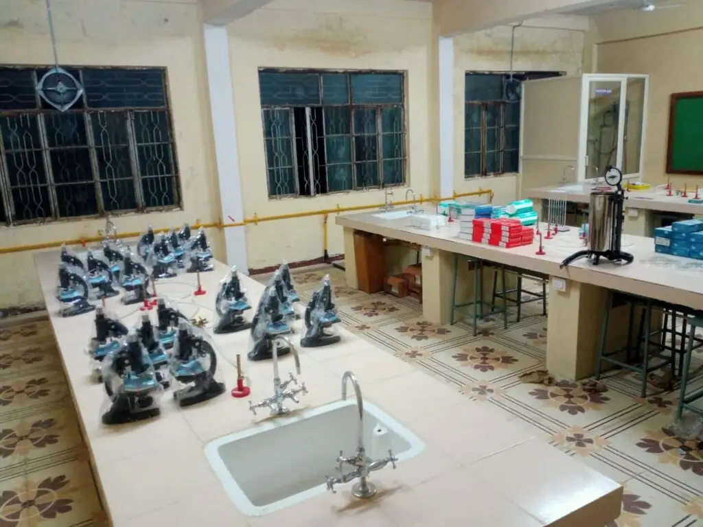 Dr Vrk Institute of Pharmaceutical Sciences: campus photo 4