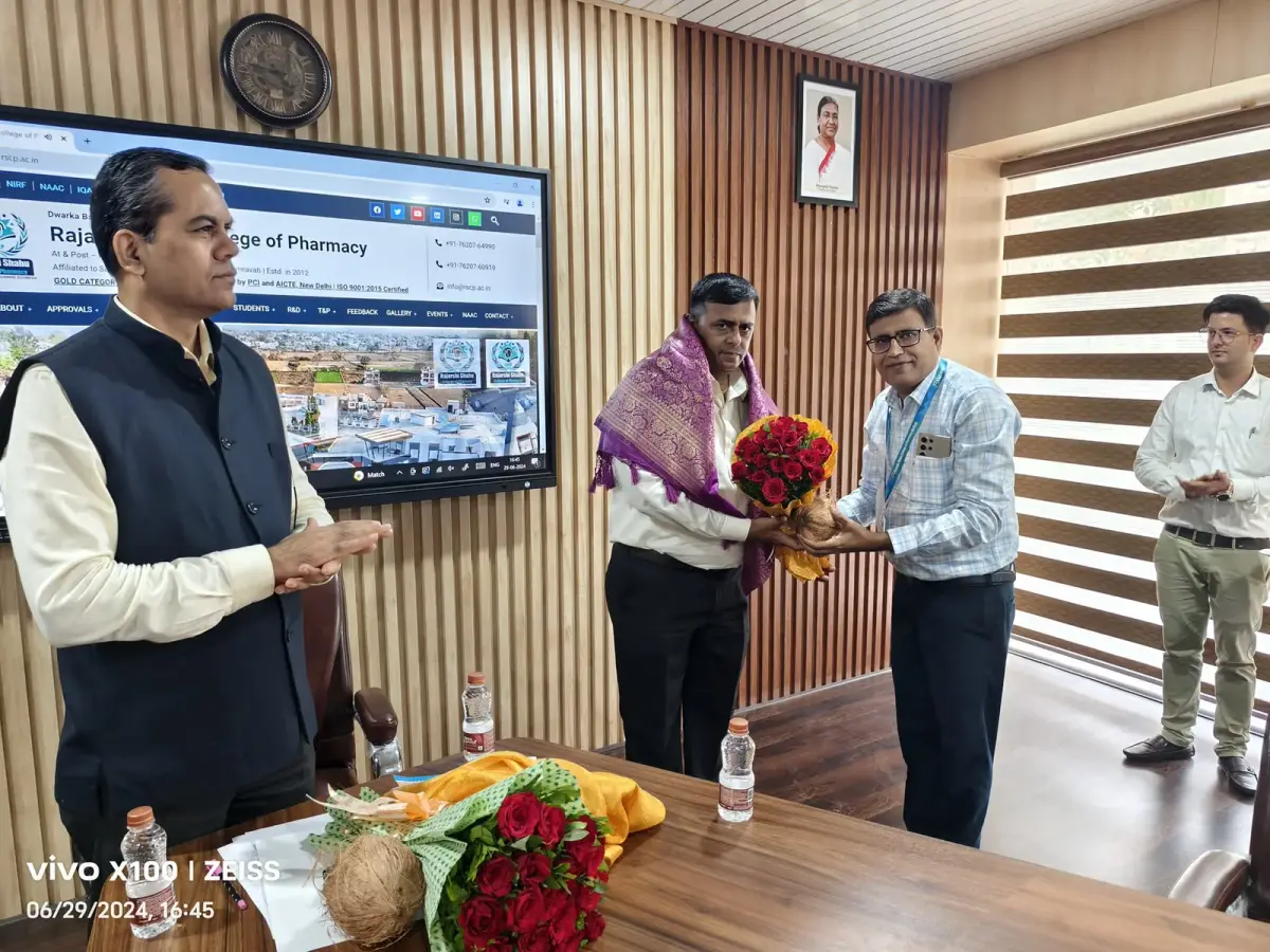 Dwarka Bahuuddeshiya Gramin Vikas Foundation's Rajashri Shahu College Of Pharmacy: campus photo 3
