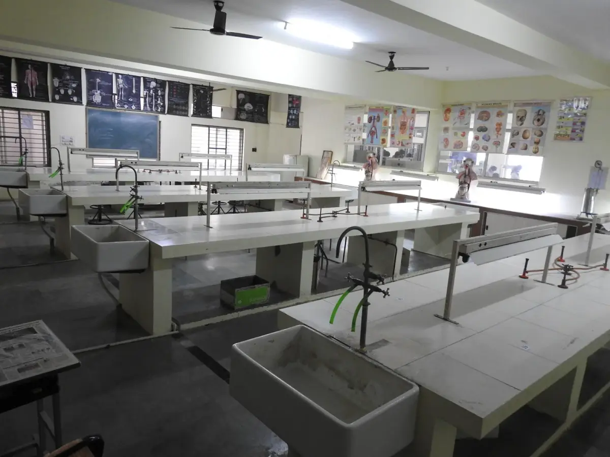 East West College of Pharmacy campus photo 3