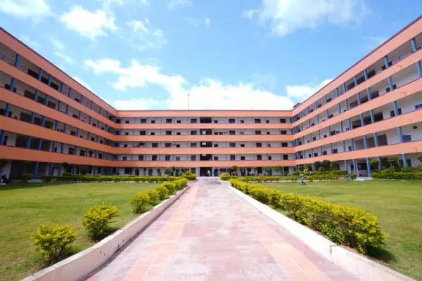 EIOEAT campus photo 5