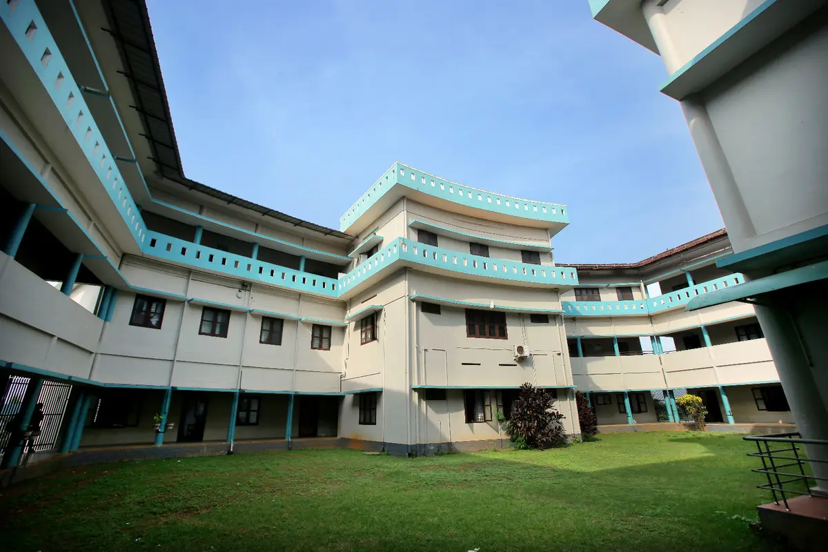 EMEA Arts and Science College: campus photo 7