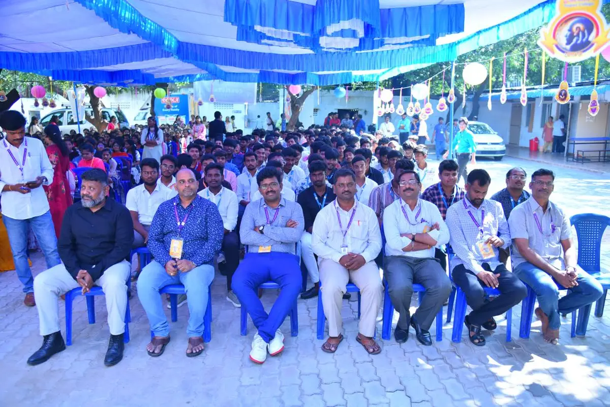 Emeralds Degree College, Tirupati Urban: campus photo 1