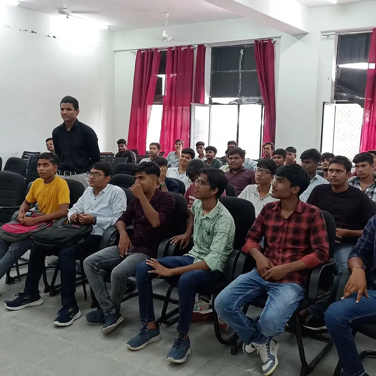 Engineering College campus photo 4