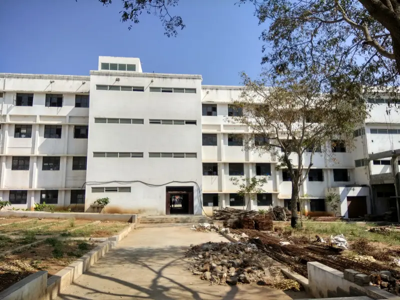 Er Perumal Manimekalai Polytechnic College Shoolagiri: campus photo 5